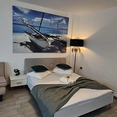 아파트 Breeze Studio Beach & Pool 3*