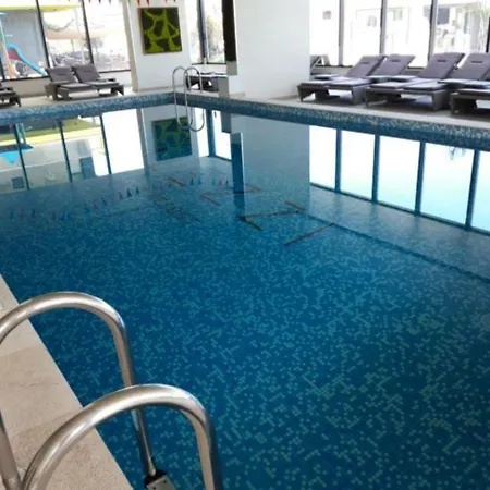 Breeze Studio Beach & Pool 3*