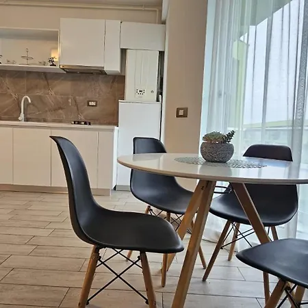 Breeze Studio Beach & Pool 3*