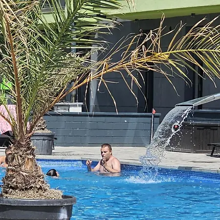 Breeze Studio Beach & Pool 3*